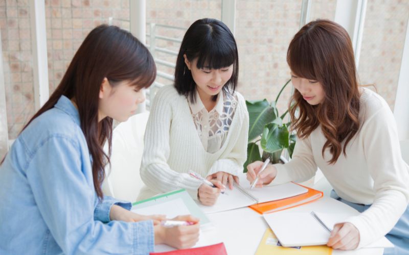 Giao tiếp thường xuyên